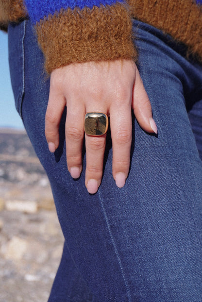 Anello Quadratone