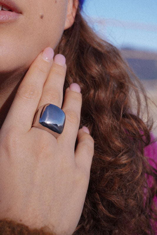 Anello Quadratone